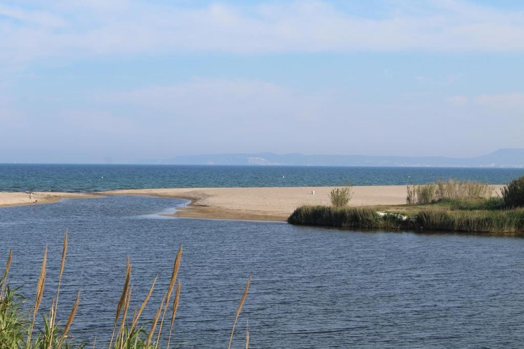 Blue Holidays Relax & Views Sylvia12 Empuriabrava Bagian luar foto